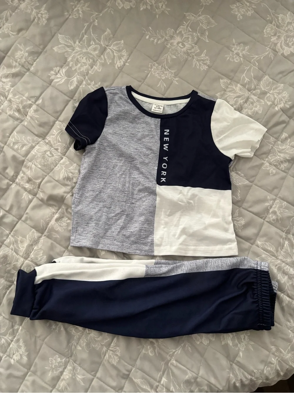 Kids Colorblock 'New York' Short Sleeve Set - Navy, Gray & White